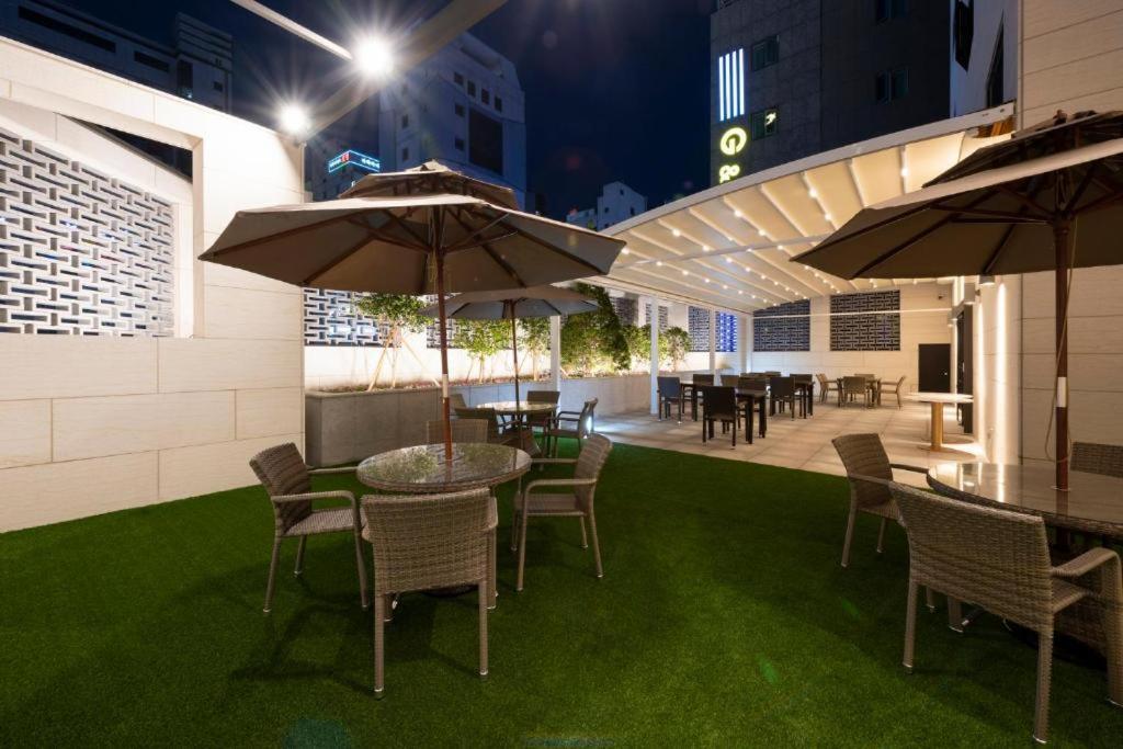 Hound Hotel Yeonsan Busan Exterior photo